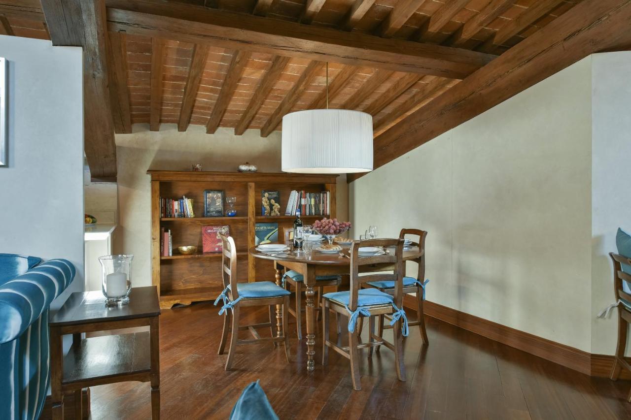 Apartamento Tiepolo Romantic Penthouse In The Oltrarno Florencia