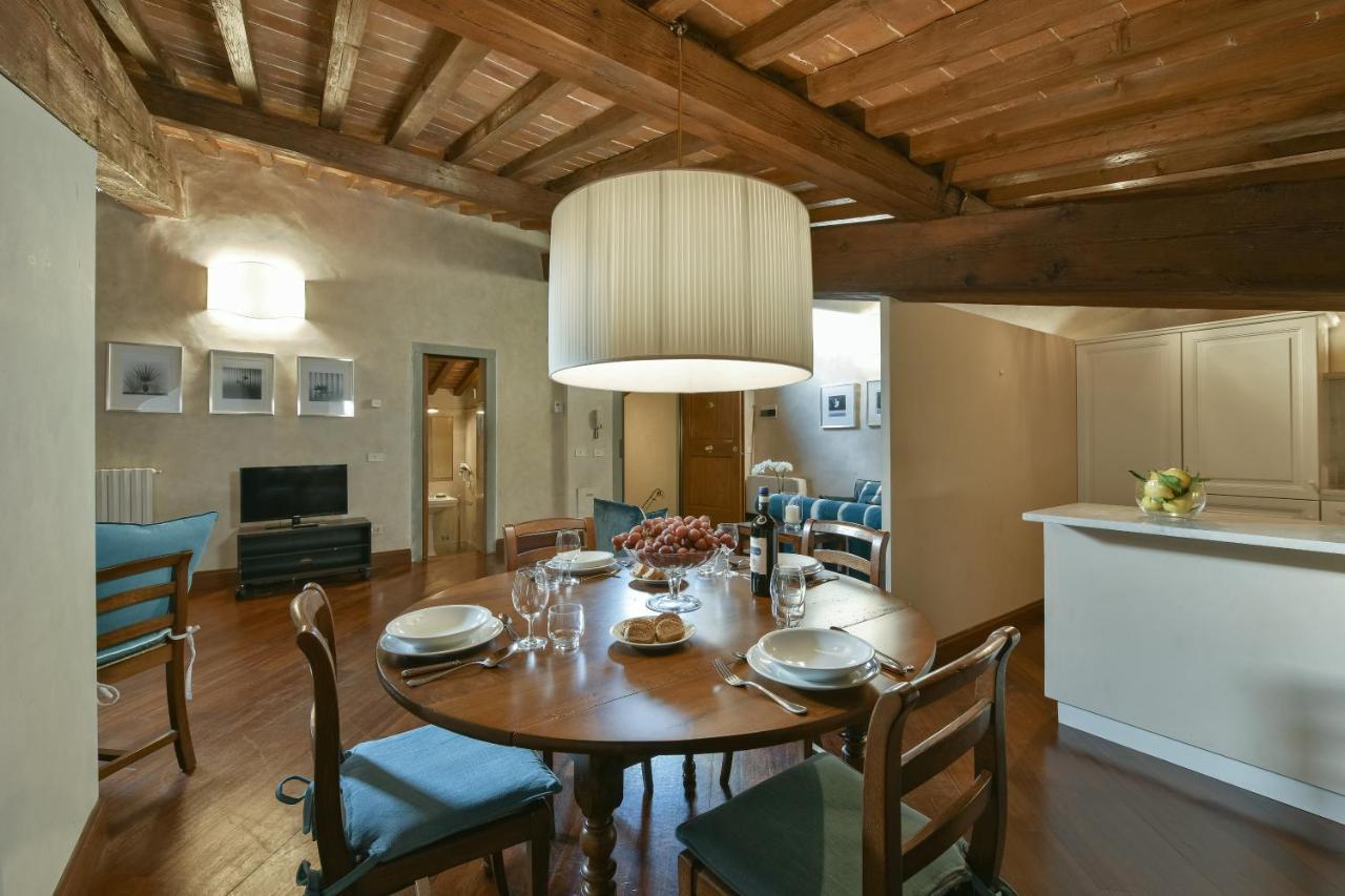 Tiepolo Romantic Penthouse In The Oltrarno Florencia