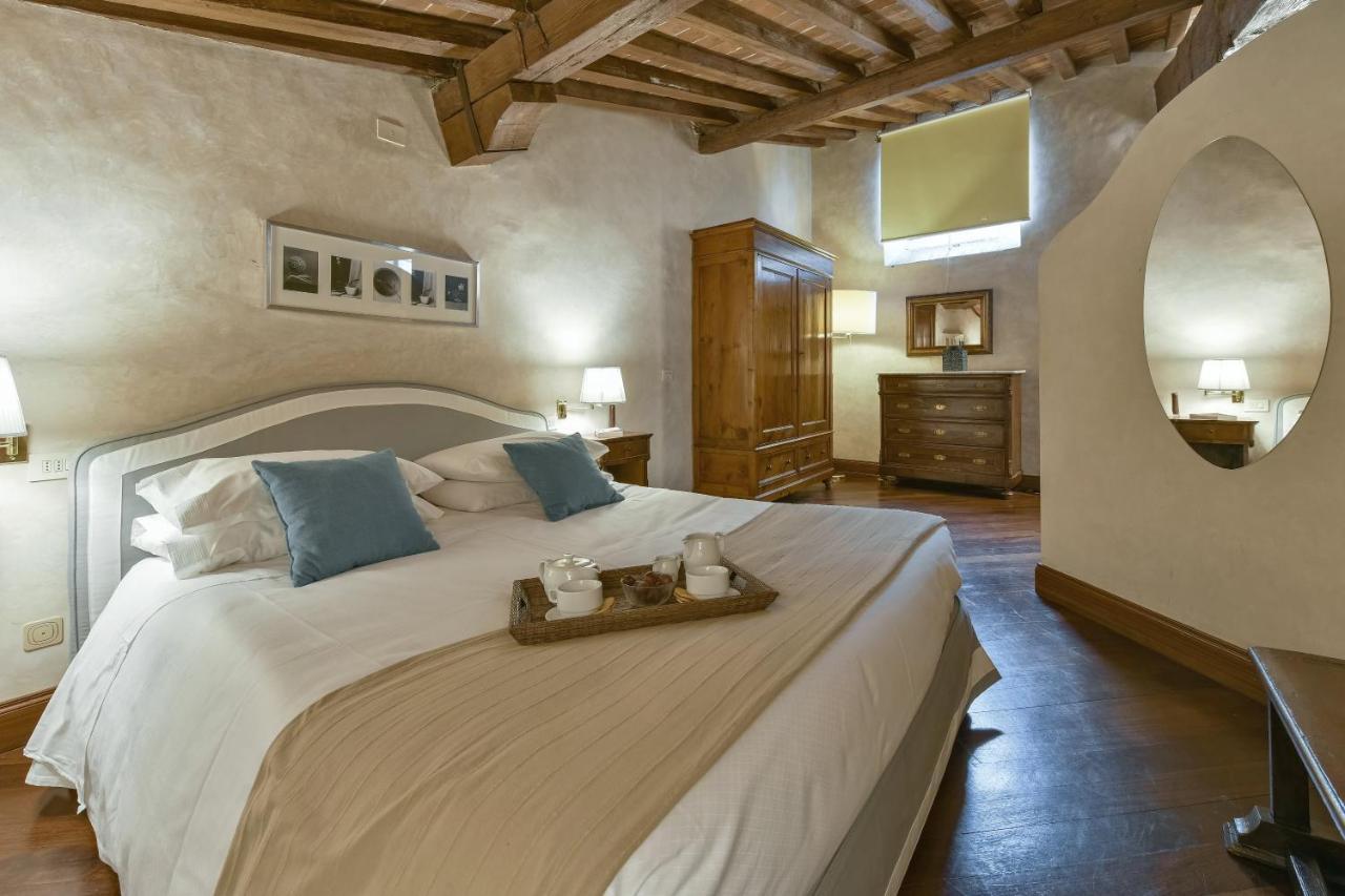 Tiepolo Romantic Penthouse In The Oltrarno Florencia